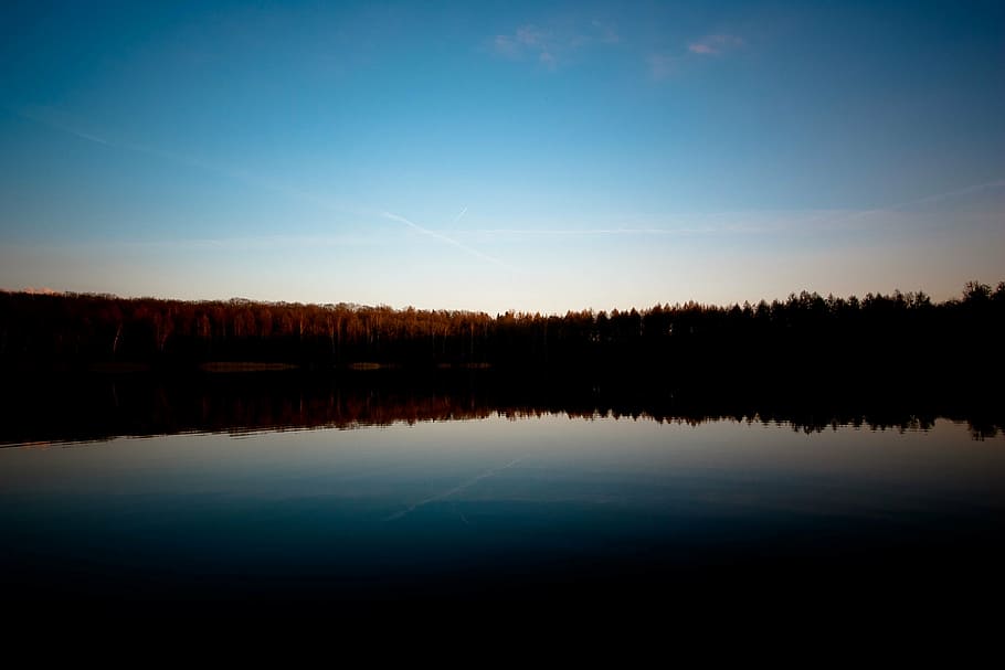 body of water surrounded with trees, photo, lake, sunrise, reflection HD wallpaper