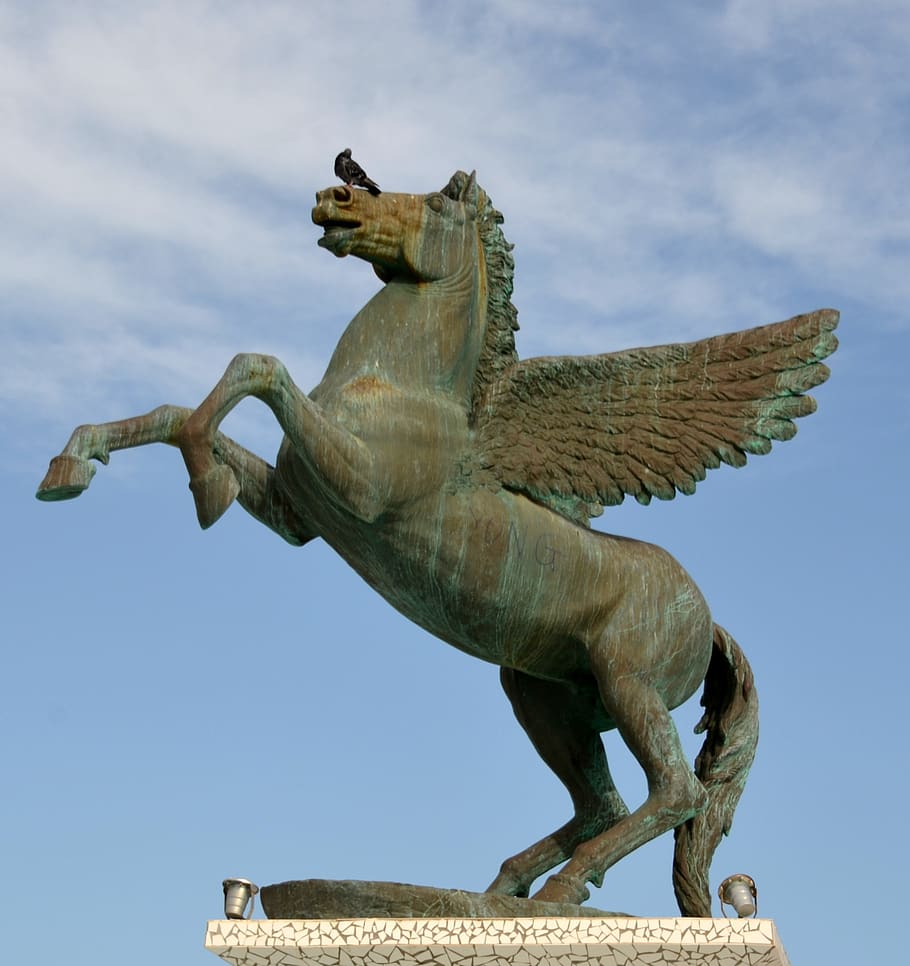 sculpture, statue, art, sky, low angle view, animal, animal representation HD wallpaper