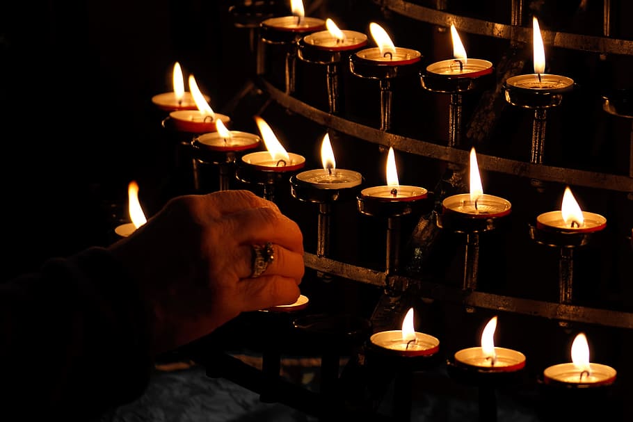 person lightning the candles, Burn, Burning, Christmas, Church, HD wallpaper