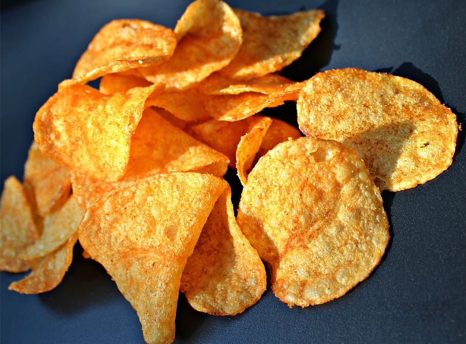 potato chips, snack, eat, nibble, crispy, unhealthy, fat, food and drink HD wallpaper