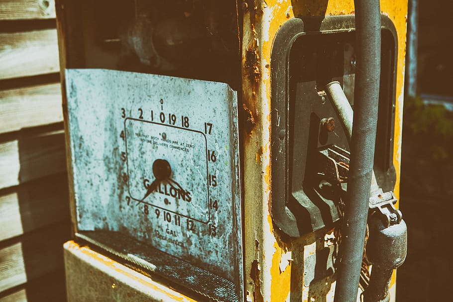 An old abandoned gas pump sits disused in Kent in England. Image captured with a Canon 5D DSLR, HD wallpaper