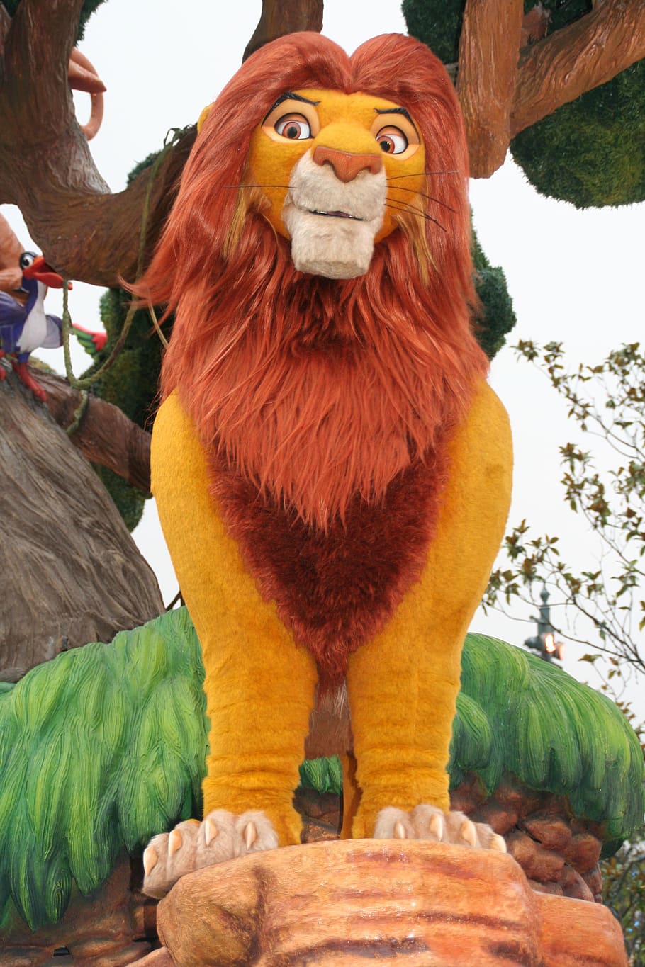 lion king, disney, paris, disneyland, park, character, statue