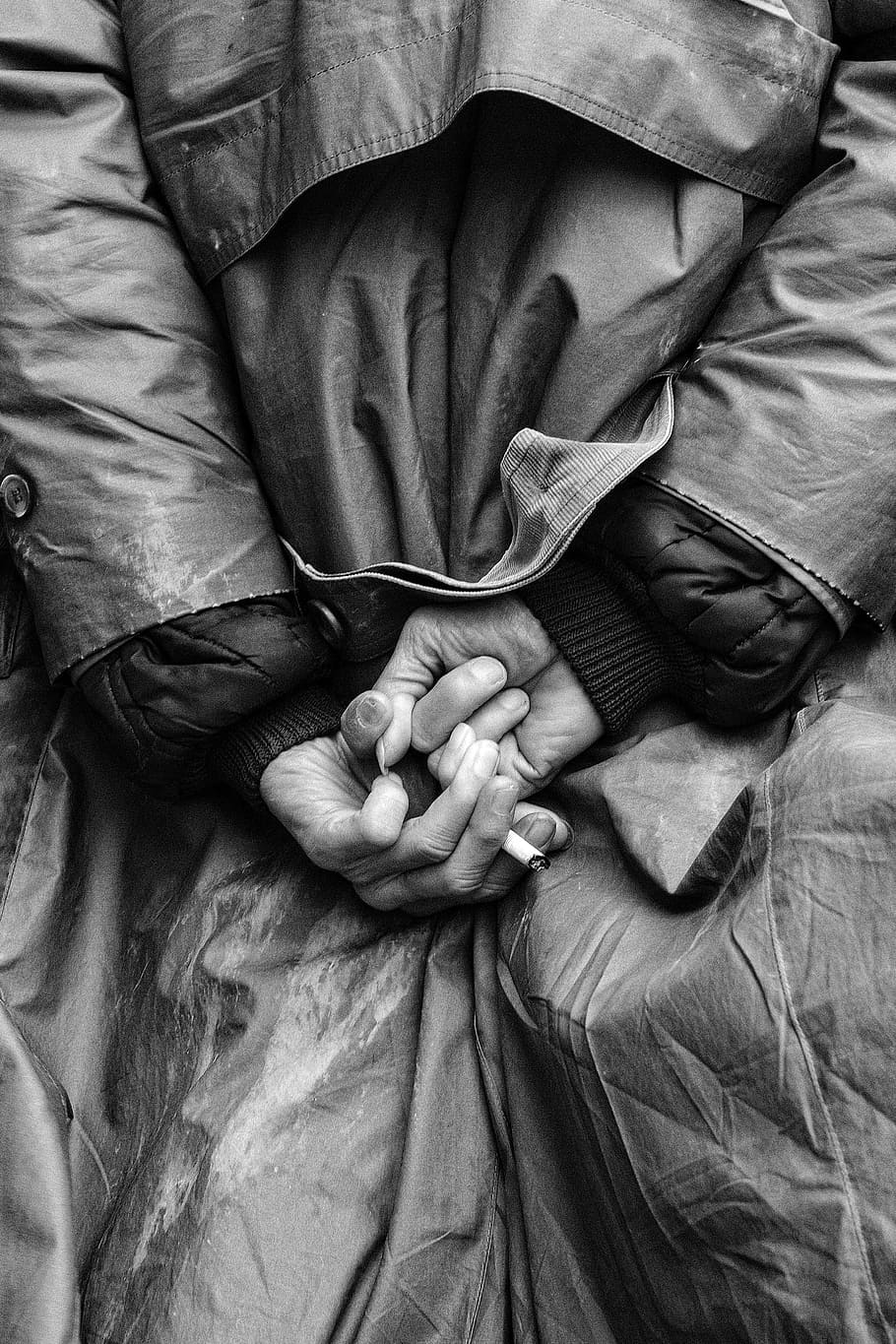 The grasp, person holding both hands, men, people, human Hand HD wallpaper
