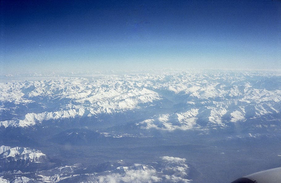 sea of clouds during daytime, aerial photography of mountains at daytime HD wallpaper