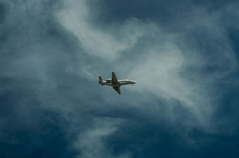 airliner on sky photography, passenger plane, close up, white HD wallpaper