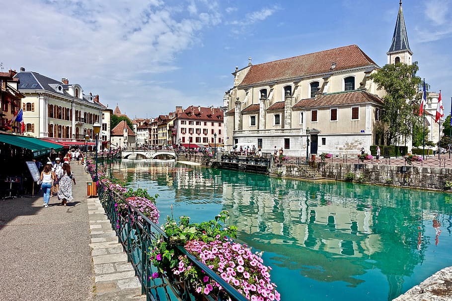 body of water near houses during daytime, annecy, architecture, HD wallpaper
