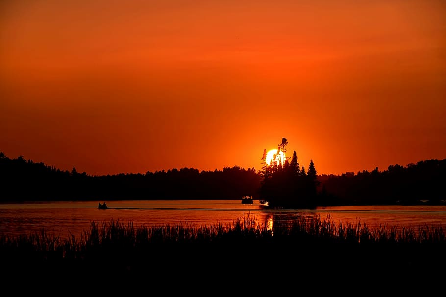 lake and trees during golden hour, Sunset, Color, Boats, Twilight HD wallpaper
