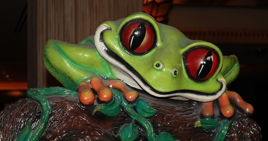 tree, frog, sculpture, plastic, art, formed, green color, representation HD wallpaper