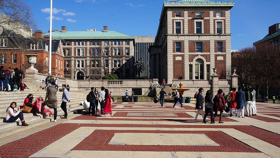 Columbia University Falls to No 18 From No 2 in US News College  Rankings  WSJ