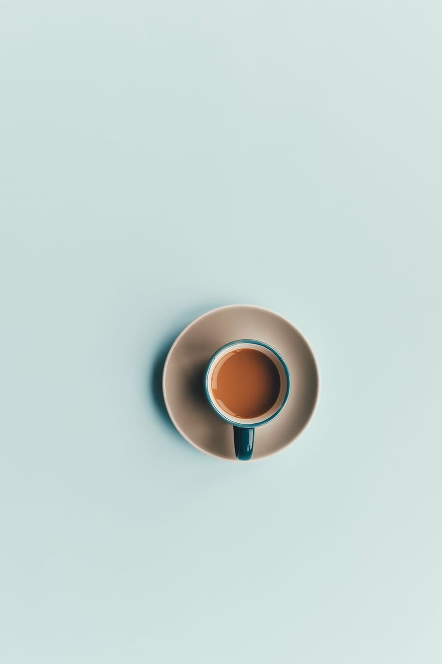 round teal ceramic mug on brown saucer, green, liquid, coffee HD wallpaper