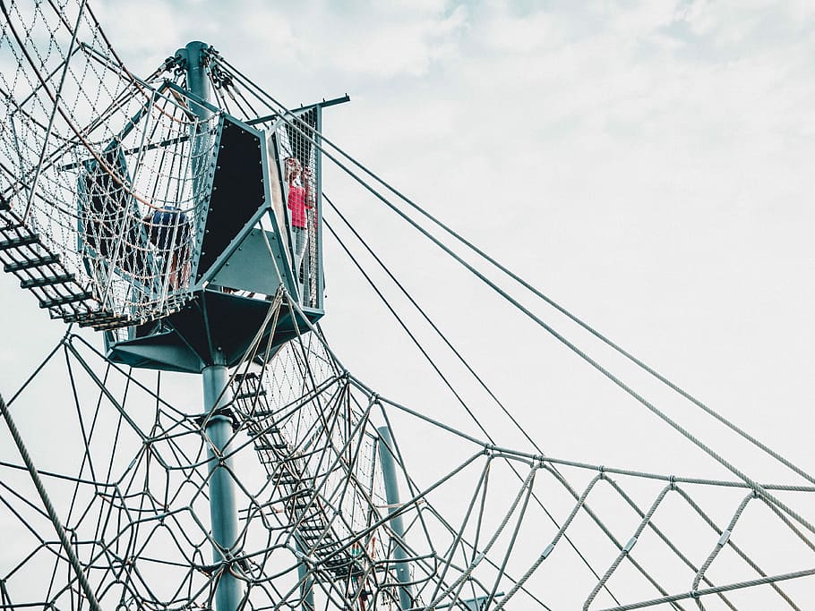 Ship tower. Зеленая вышка. Wire Bridge. Картинка вышка на зеленом фоне. Net Bridge.