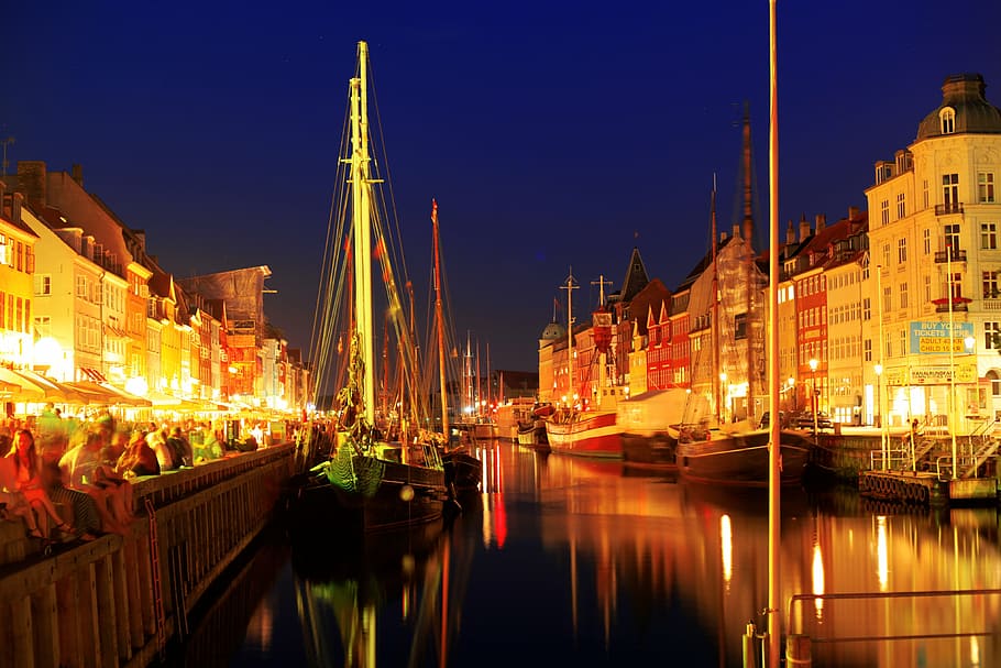 city building during night, copenhagen, lights, sky, yellow HD wallpaper