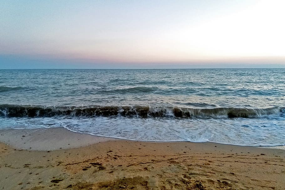 sea, beach, wave, horizon, sand, land, water, sky, horizon over water HD wallpaper