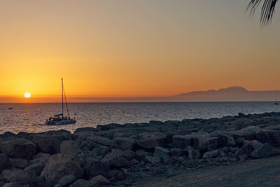 beach, boat, dawn, dusk, evening, island, landscape, light HD wallpaper