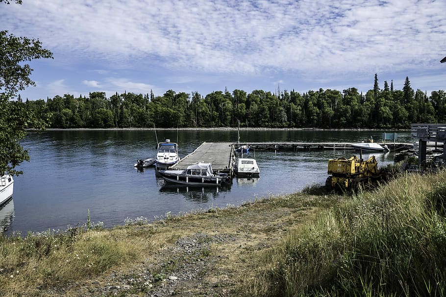 Docks at Silver Isle at Sleeping Giant Provincial Park, Ontario HD wallpaper
