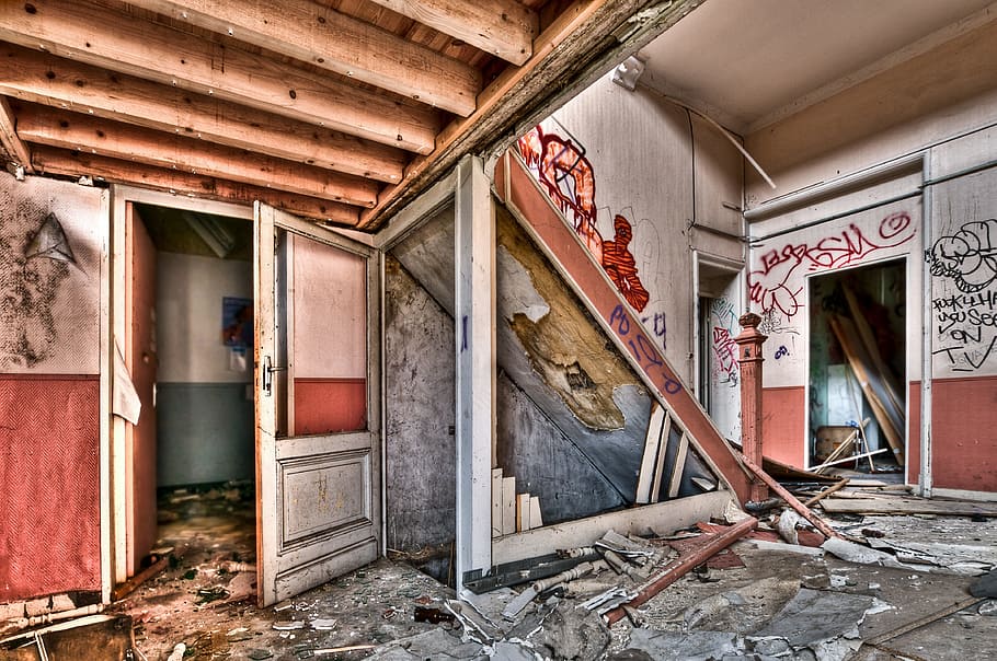 House, Abandoned, Door, deteriorated, graffiti, hdr, architecture And Buildings, HD wallpaper