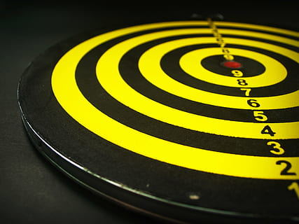 target, goal, aiming, dartboard, focus, arrow, skill, closeup HD wallpaper