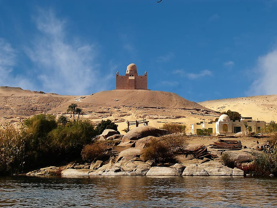 brown brick mosque under blue clear sky during daytime, aswan, HD wallpaper