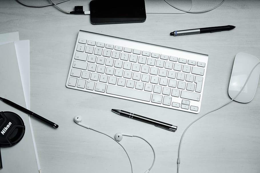 Apple wireless keyboard, mouse, pens, workspace, computer, technology HD wallpaper