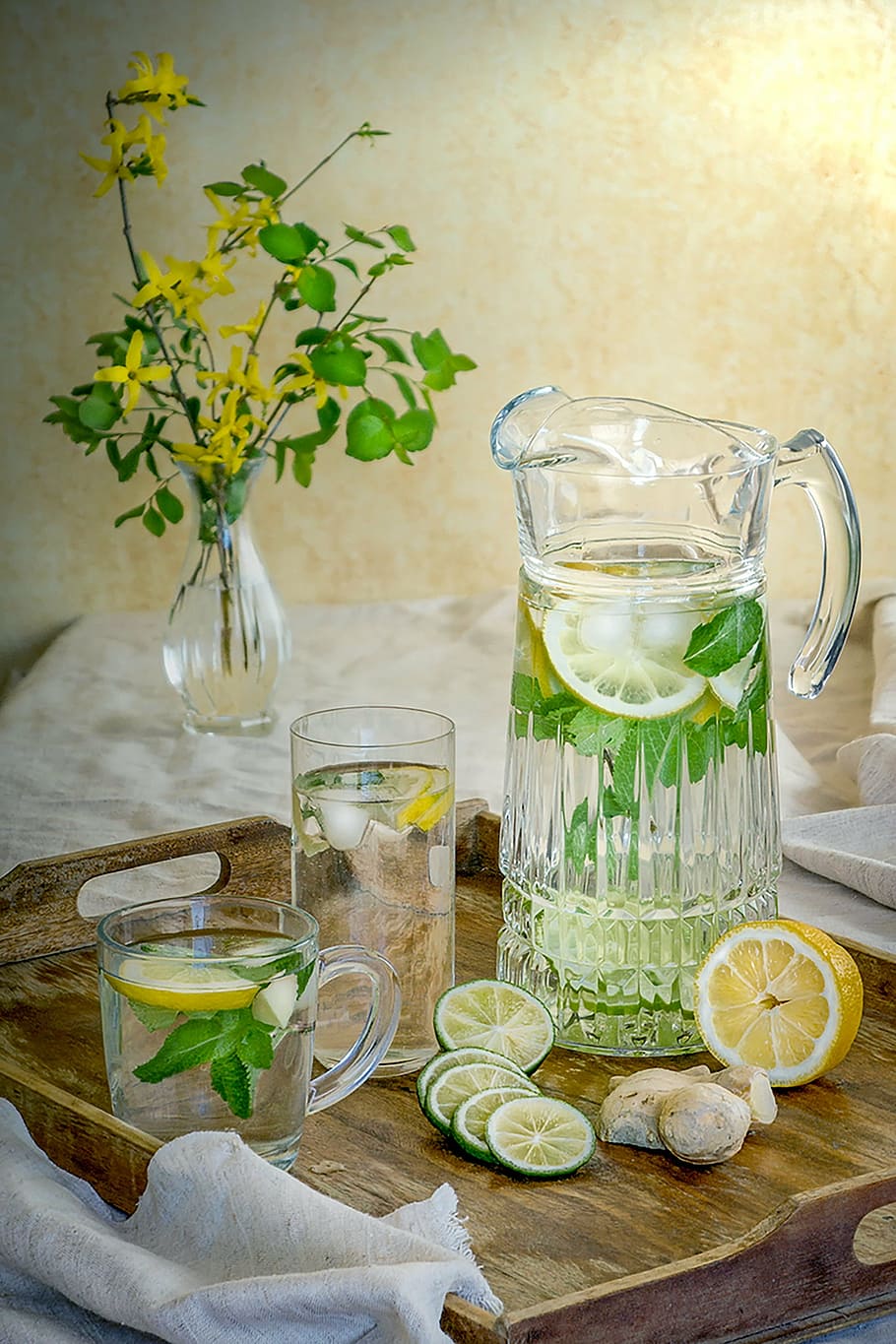 clear glass pitcher, drink, cold drink, beverage, refreshment HD wallpaper