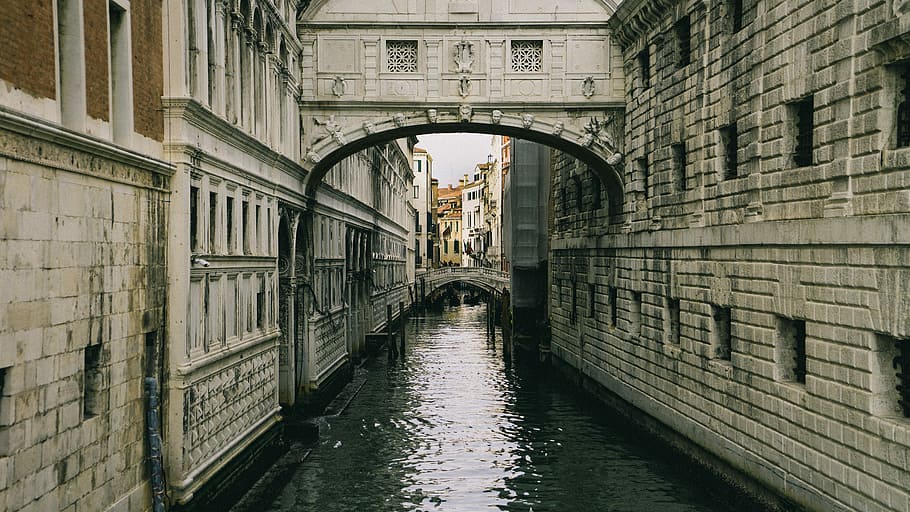 white concrete bridge alley, river besides wall, arch, building HD wallpaper