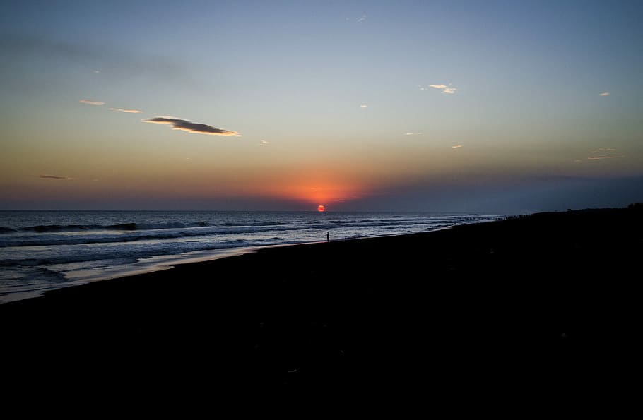 sun set over the horizon, body of water during sunset, ocean HD wallpaper
