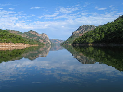 calm body of water between mountains at daytime, songo, river HD wallpaper