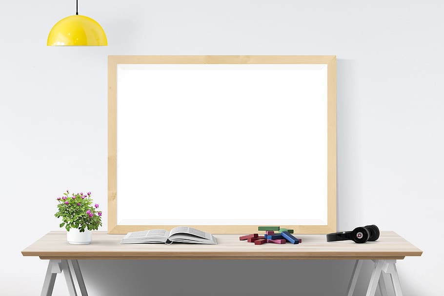 dry erase board with brown wooden frame on wooden table, poster HD wallpaper