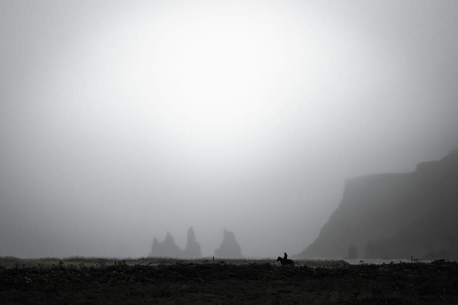 silhoutte of mountain behind fog, coast, mist, rock, nature HD wallpaper