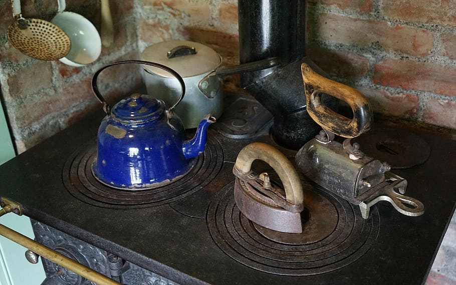 blue kettle near sadiron on vintage cooking set, cooking zone, HD wallpaper