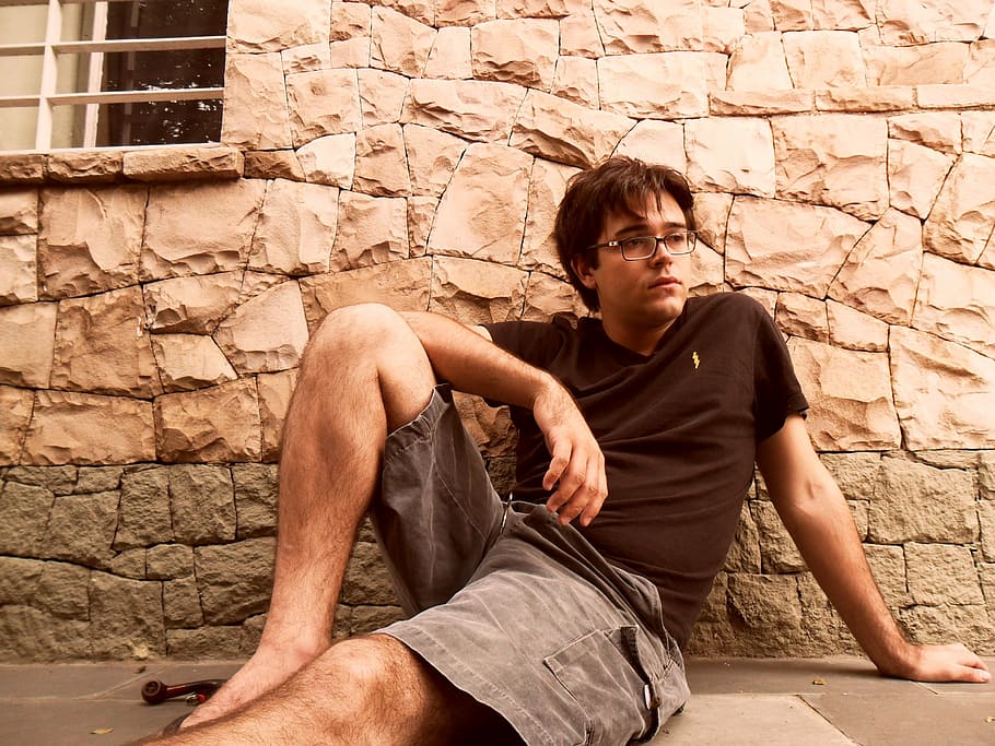 young, man, model, style, boy, magazine, street, sitting on the floor HD wallpaper