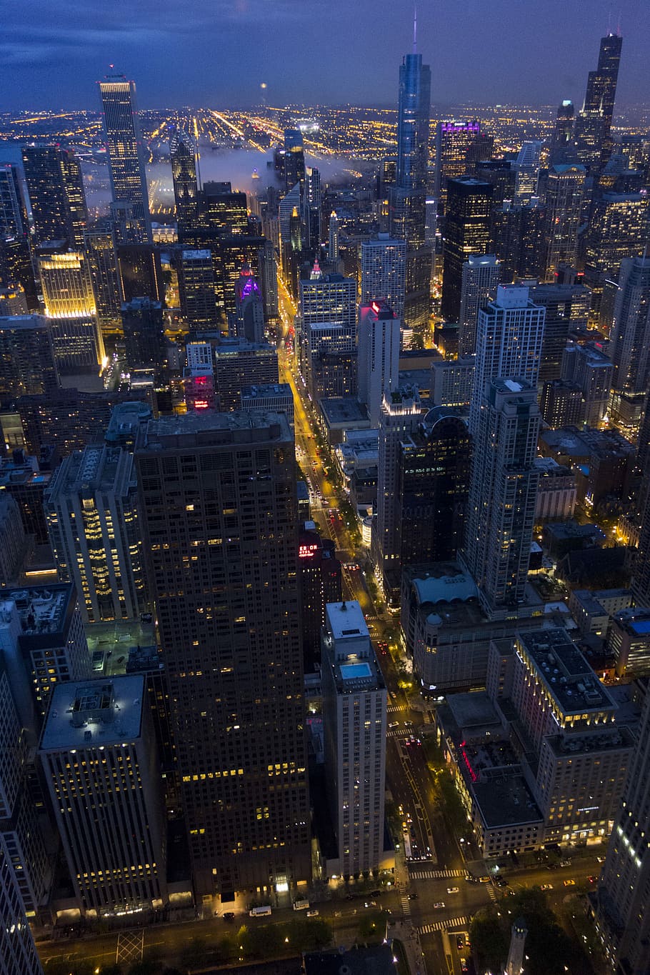 Chicago by Night, top-view of high-rise building during nighttime, HD wallpaper