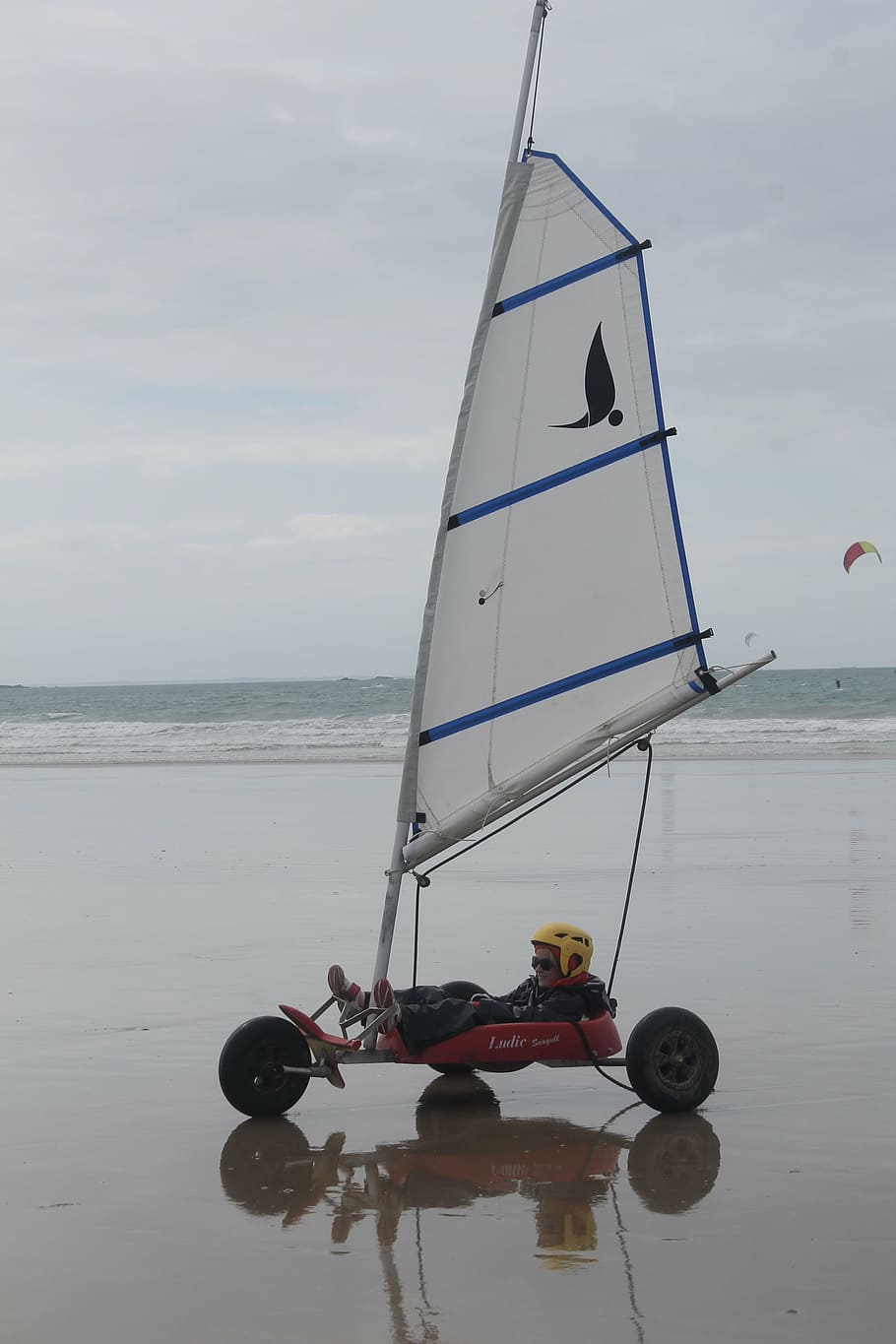 char, brittany, beach, rainy, cold, sailing, sport, water, sea HD wallpaper