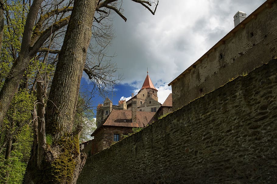 Castle, Moravia, Pernštejn, Spring, architecture, history HD wallpaper
