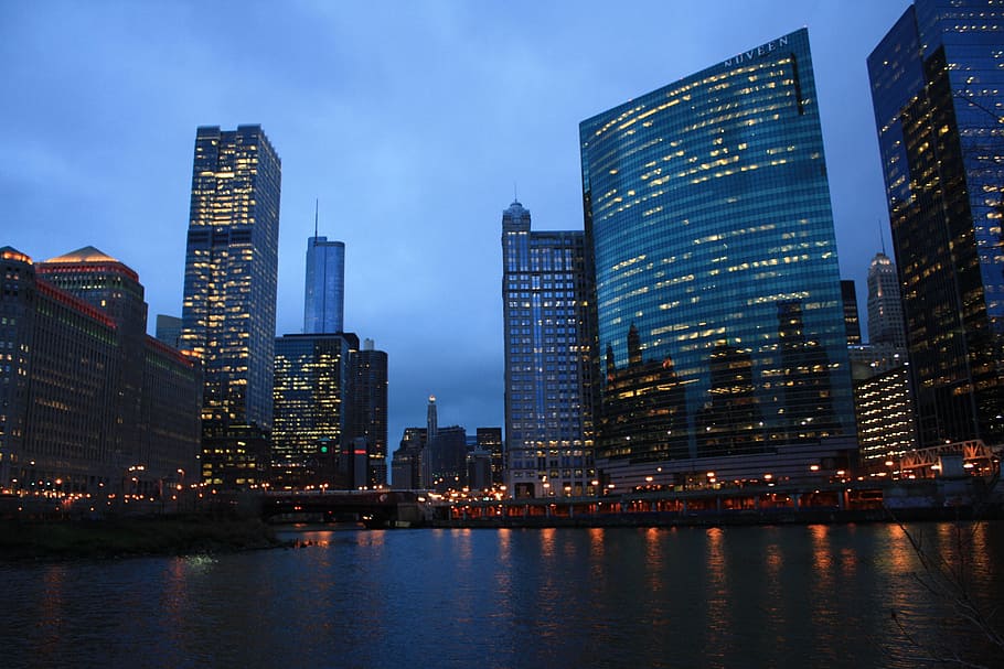 buildings beside body of water, chicago, river, night, blue HD wallpaper