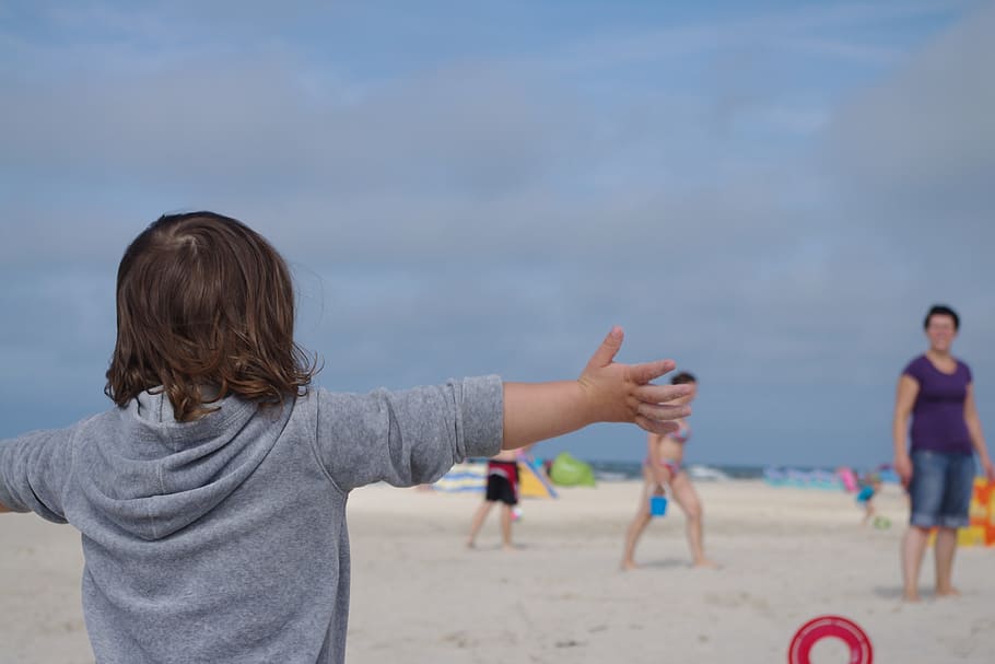 holidays, beach, sea, summer, child, fun, the coast, land, leisure activity HD wallpaper
