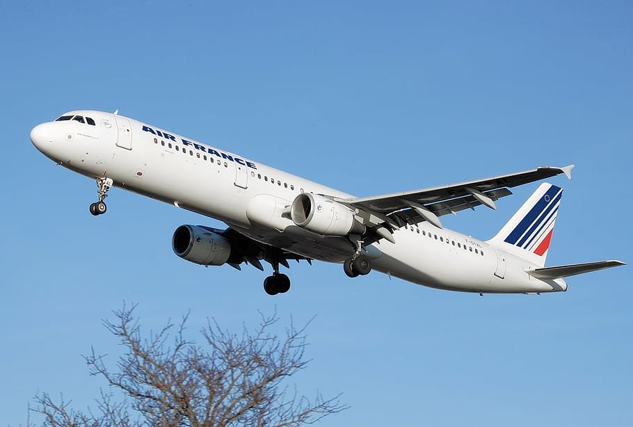 flying white airliner, airplane, aircraft, air france airbus, HD wallpaper