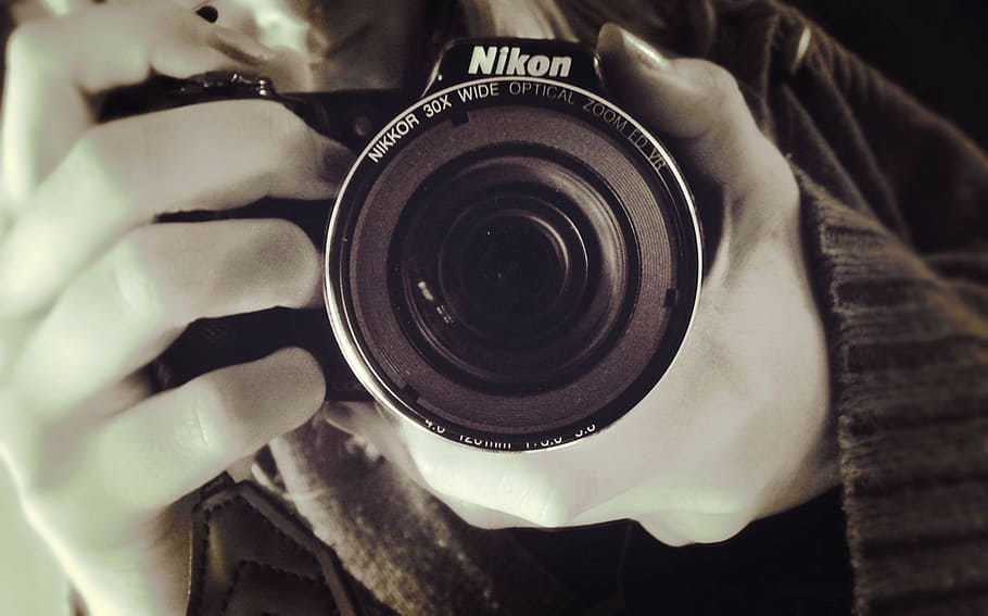 camera, mirror, macro, holding, camera - photographic equipment HD wallpaper