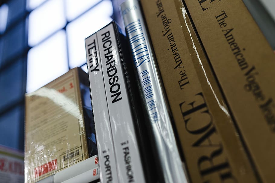 A visit to the bookstore, bookshop, knowledge, business, newspaper HD wallpaper