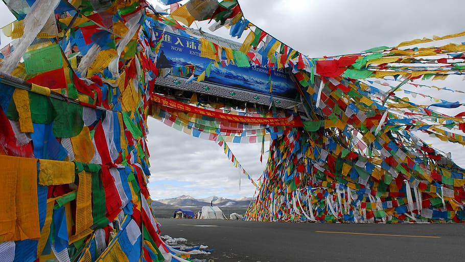 prayer flag, tibet, mountains, mountain pass, multi colored HD wallpaper