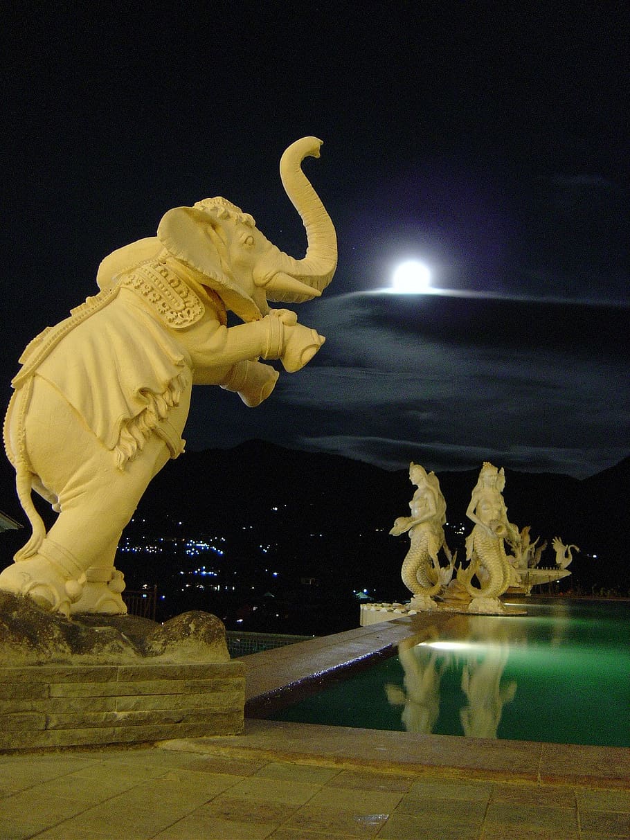 night, moon, elephant, statue, stonework, creative, sculpture HD wallpaper
