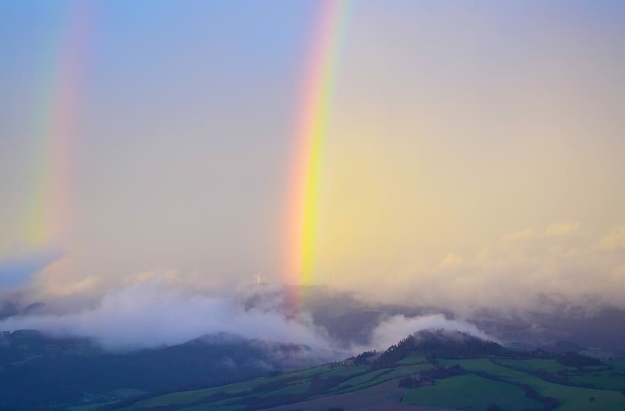 rainbow on brown mountain covered with fogs, photo mountain with rainbow HD wallpaper