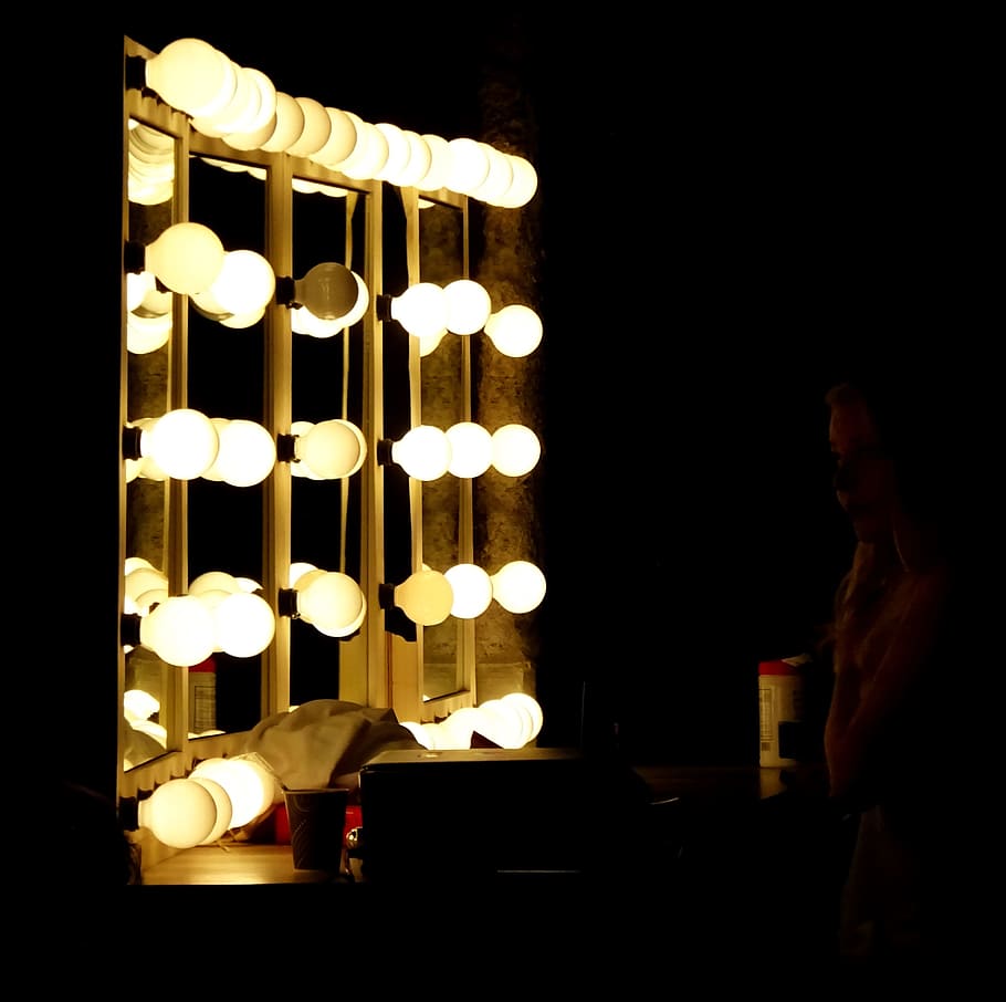 turned-on vanity mirror, lights, wall, bulbs, incandescent, bathroom