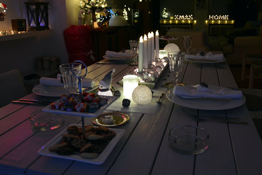 table decoration, table decorations, board, light, light decoration HD wallpaper