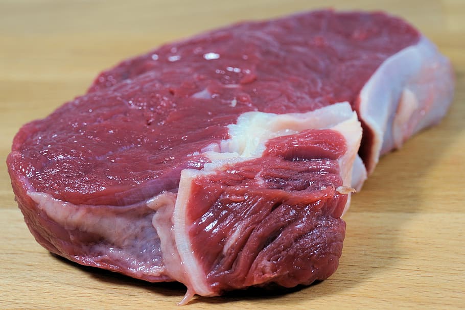 raw meat on top of beige chopping board, food, piece of meat, HD wallpaper