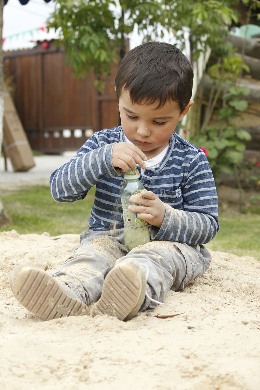 child, playing, arenero, tenderness, children playing, fun HD wallpaper