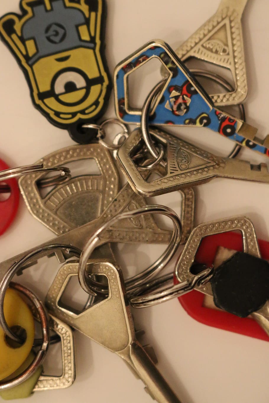 keys, migration, keychain, home, modification, indoors, human body part HD wallpaper