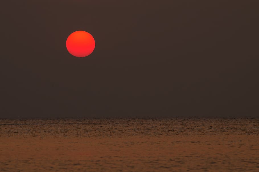 sun, fires, sunset, ocean, red dark, friend smoke, nature, sky HD wallpaper