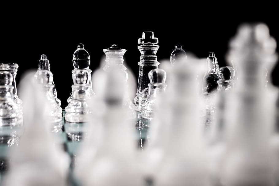 glass chess board game, king, competition, black, intelligence HD wallpaper