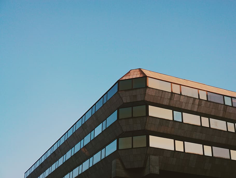 brown high rise building under blue sky, worm's-eye view of building under blue sky HD wallpaper